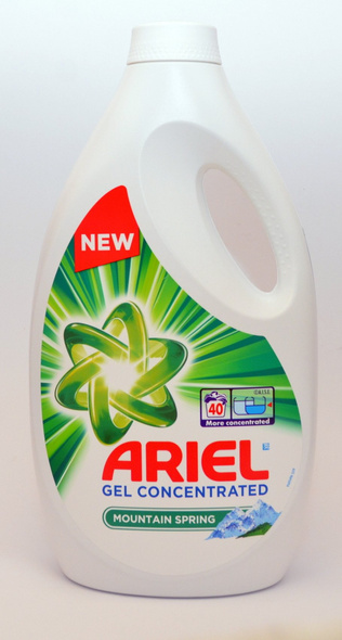 Ariel Mountain Spring Gel Concentrated 2.2 L & Ariel Color Gel Concentrated 2,2L - Image 3